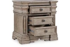 Mor Furniture Bedroom Sets|Blairhurst Panel Bed, Dresser, Mirror & Nightstand In Light Grayish Brown, Queen