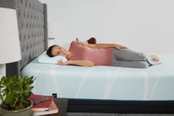 Mor Furniture Pillows|Tempur-Pedic Breeze Pro-Hi Cooling Pillow In White, Eastern King